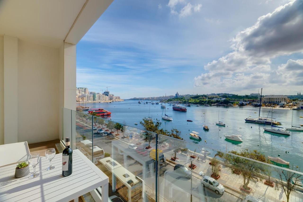 Superlative Apartment With Valletta And Harbour Views Sliema Exteriör bild