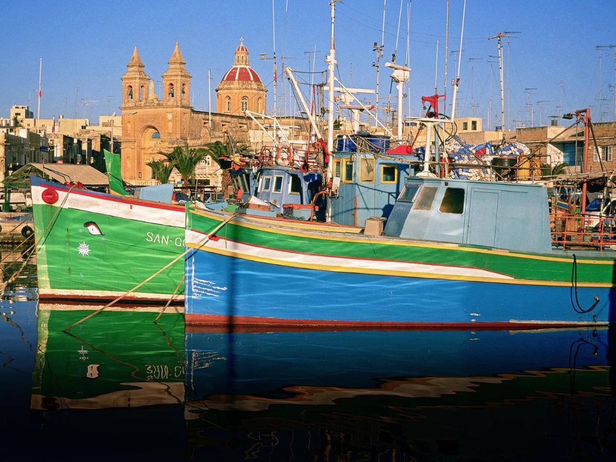Superlative Apartment With Valletta And Harbour Views Sliema Exteriör bild