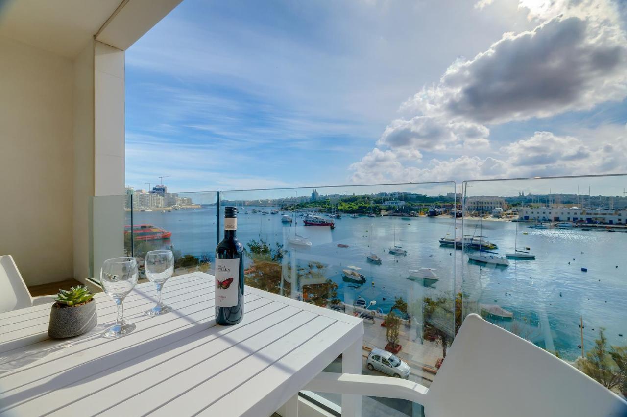 Superlative Apartment With Valletta And Harbour Views Sliema Exteriör bild