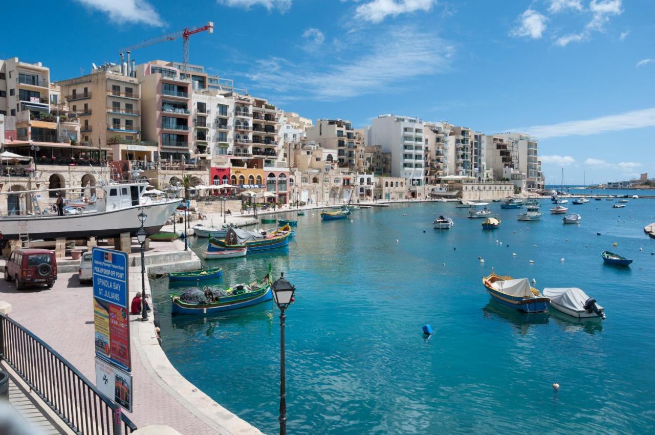 Superlative Apartment With Valletta And Harbour Views Sliema Exteriör bild